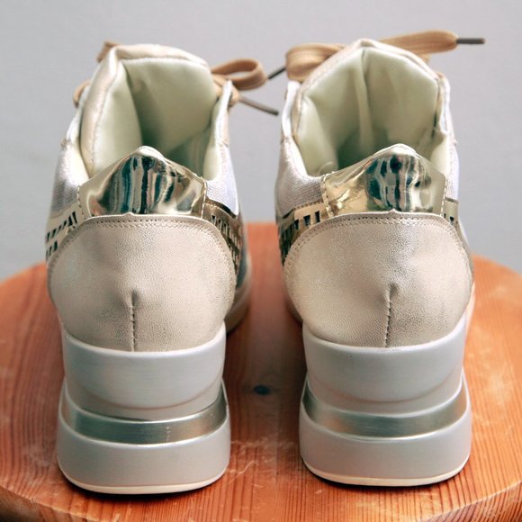 SPARKLY SNEAKERS - Picture 3 of 5